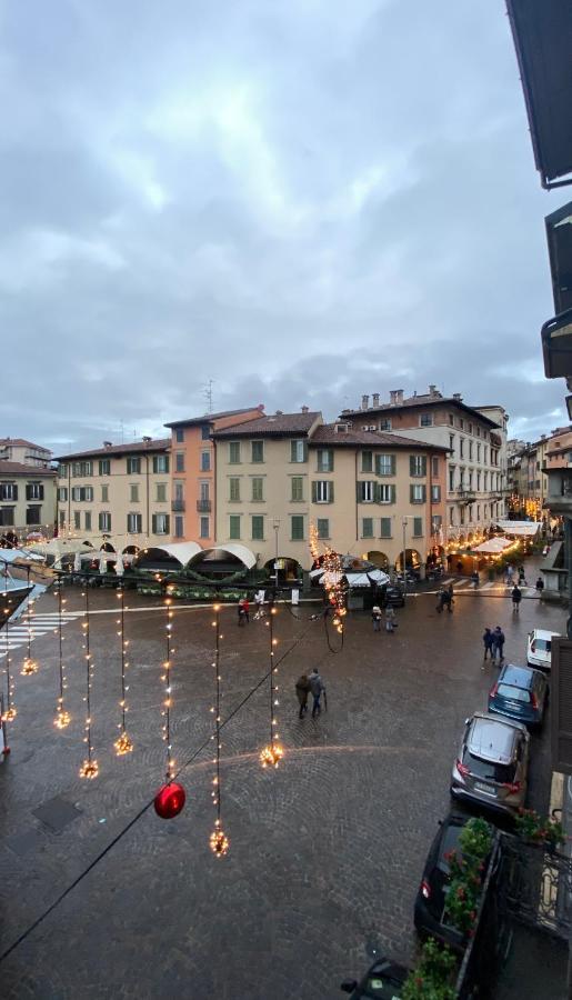 Appartamento Bergamo Centro Piazza Pontida - The Italian Escape Zewnętrze zdjęcie