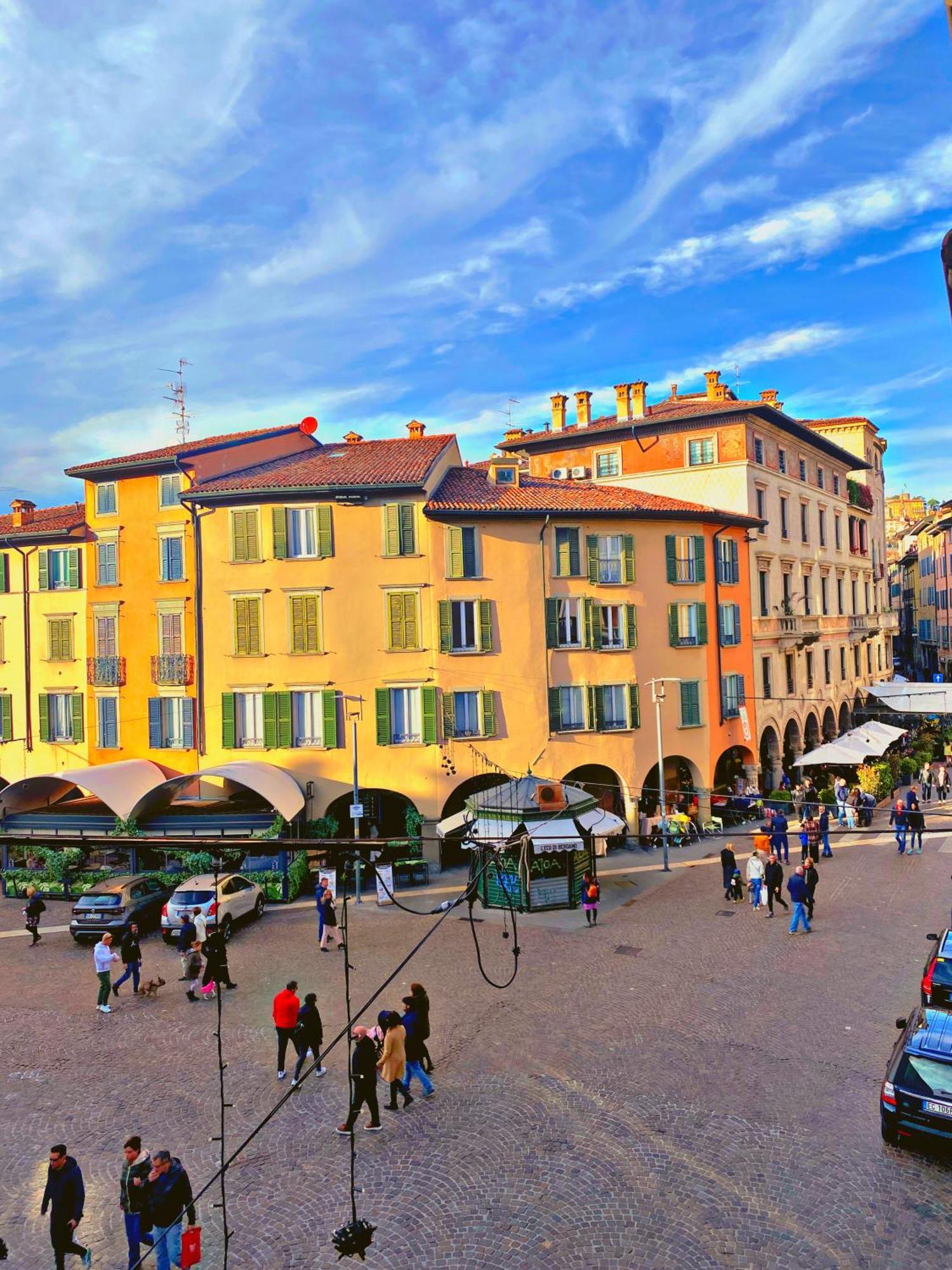 Appartamento Bergamo Centro Piazza Pontida - The Italian Escape Zewnętrze zdjęcie